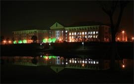 中國(guó)傳媒大學(xué)夜景
